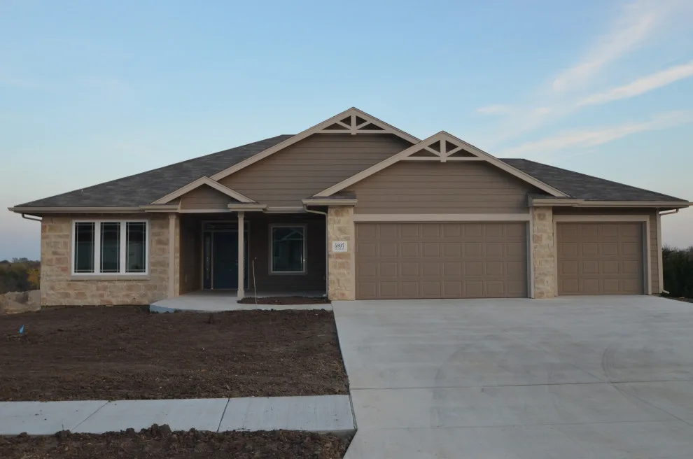 Outdoor Facade Gallery by Dultmeier Homes Inc - Photo 31