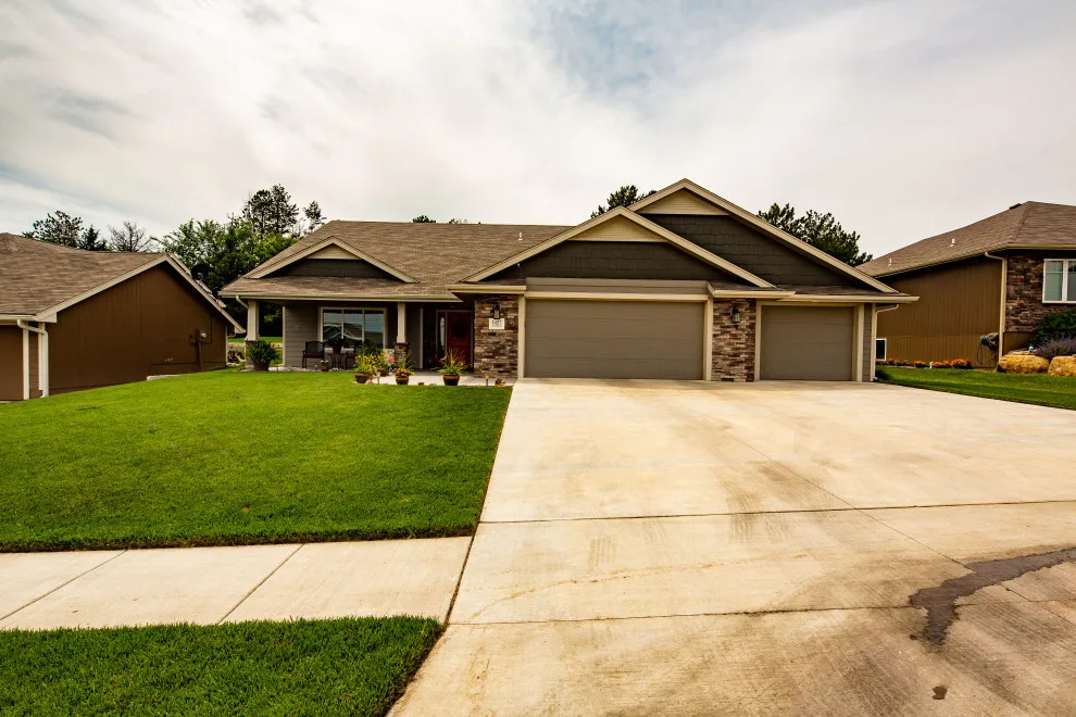 Outdoor Facade Gallery by Dultmeier Homes Inc - Photo 23