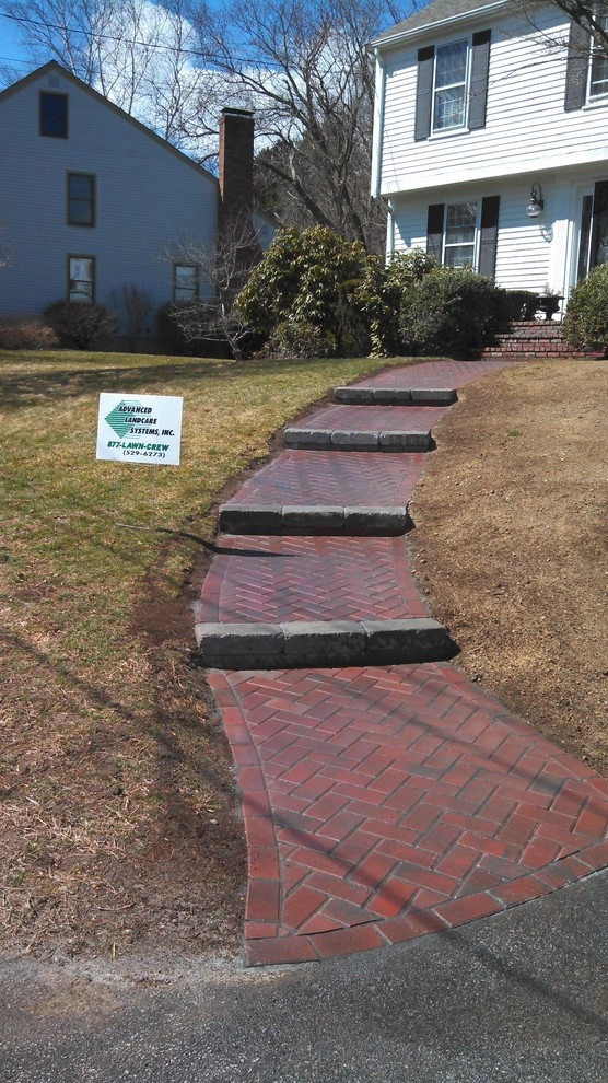Hingham Walkway by 1-877-lawn-crew - Photo 7