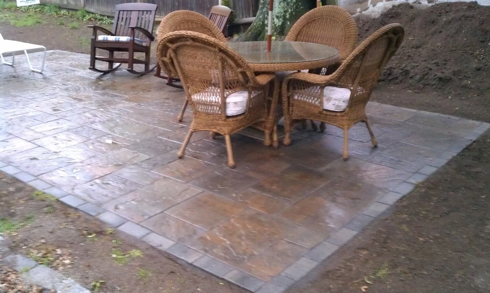 Milton Patio by 1-877-lawn-crew - Photo 4