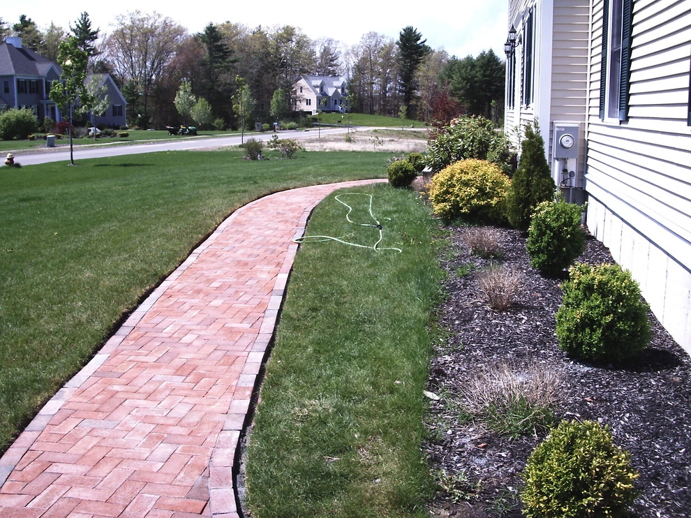 Kingston Walkway by 1-877-lawn-crew - Photo 7