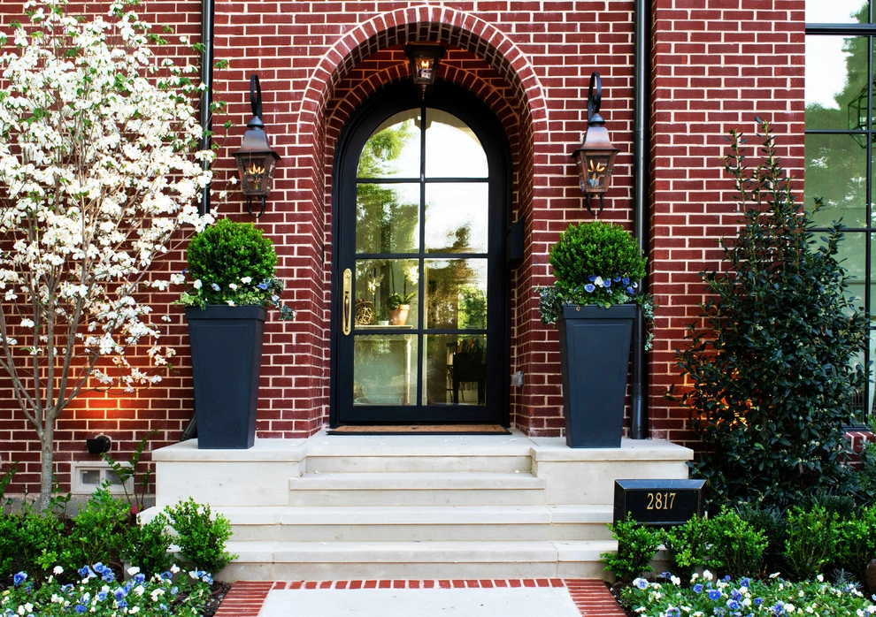 TRADITIONAL/TRANSITIONAL FRONT YARD by Blount Designs - Photo 5
