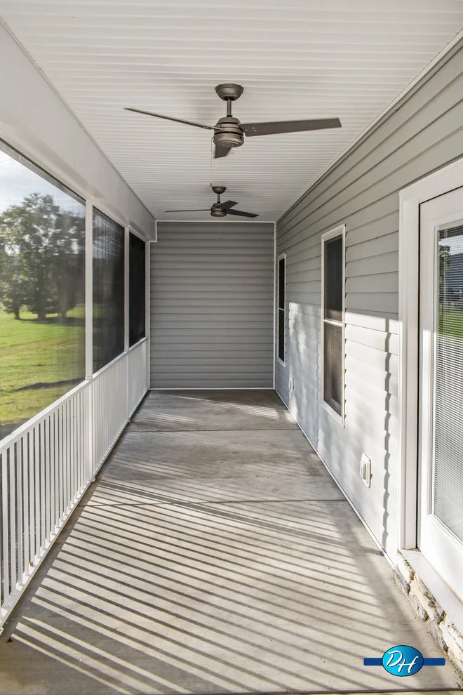 Fern Creek Courtyard Residences by Dave Hobba Builder - Photo 24