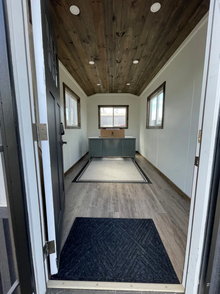 Top Level Office by FIRST TIER- Sheds & Structures - Photo 4