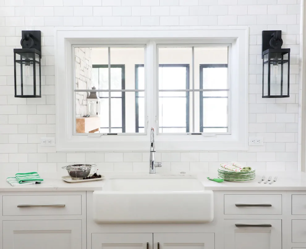 Cottage with French Influence by Lowell Custom Homes - Photo 15