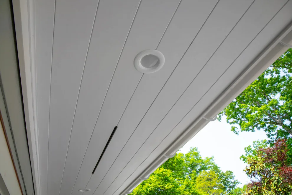 Inviting Exterior and Spacious Living Area by Baine Contracting, Inc. - Photo 20