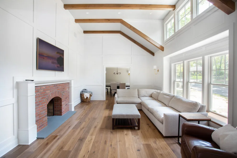 Inviting Exterior and Spacious Living Area by Baine Contracting, Inc. - Photo 28