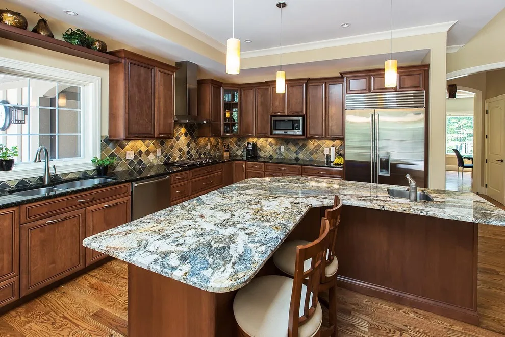 Custom Home in Frontenac, MO by Hibbs Luxury Homes - St Louis, MO - Photo 3