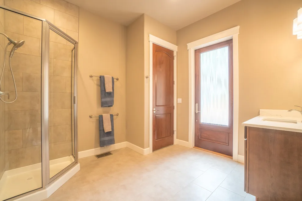 G Road Bespoke Residence by Keystone Custom Builders, Inc. - Photo 2