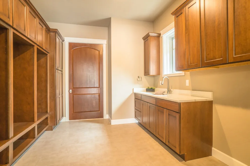 G Road Bespoke Residence by Keystone Custom Builders, Inc. - Photo 15