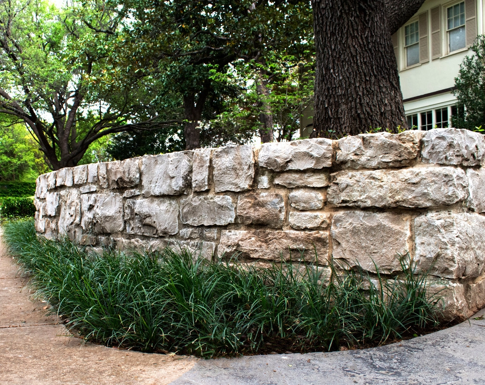 TRADITIONAL FRONT & BACK YARD by Blount Designs - Photo 9