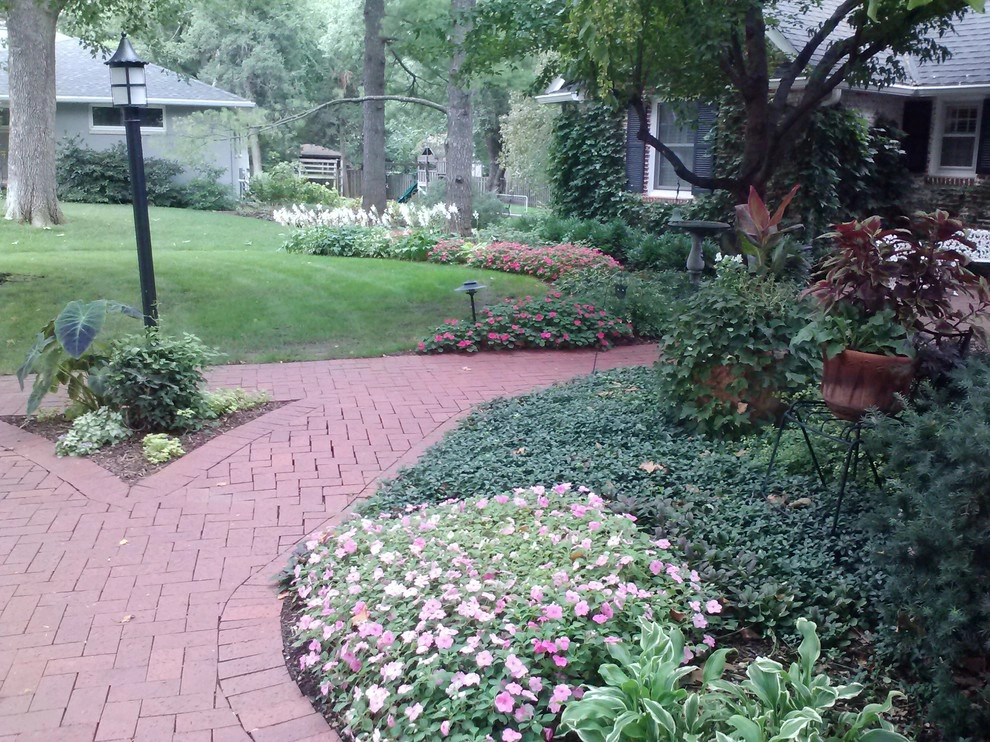 Scott & Judy Landscape Maintenance by Aesthetics, Inc. - Photo 3
