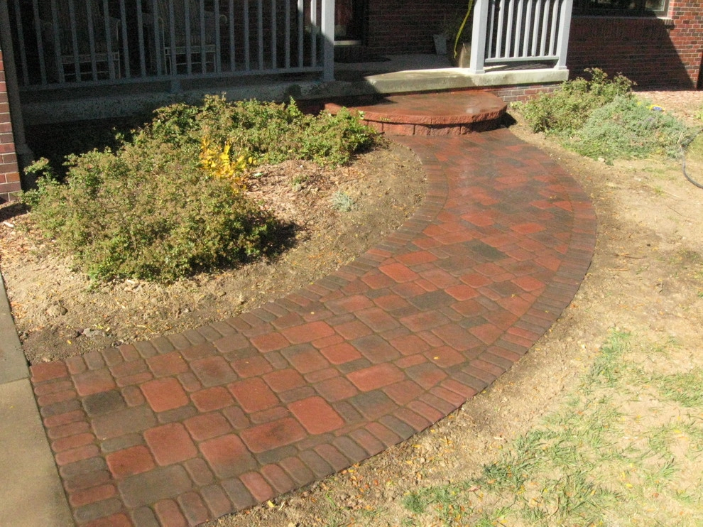 Sara and David Landscape by Aesthetics, Inc. - Photo 2