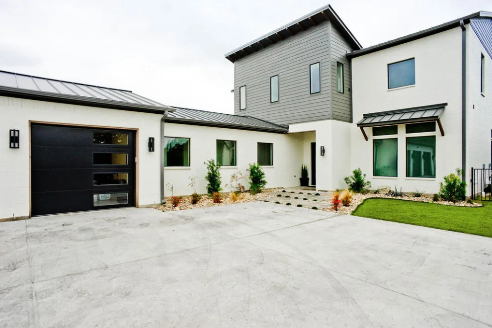 Custom Home in Grand Harbor Subdivision by Will Steed Homes, Inc. - Photo 9