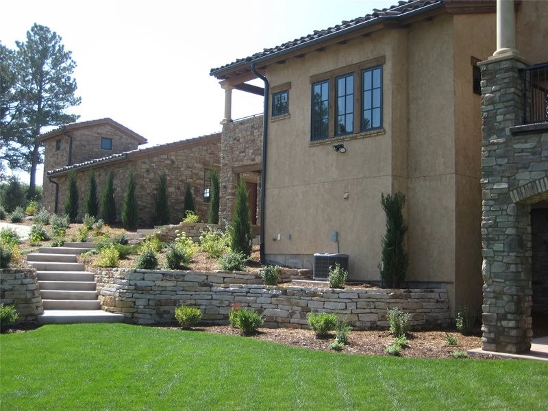 Alex And Sons Landscaping - Photo 3