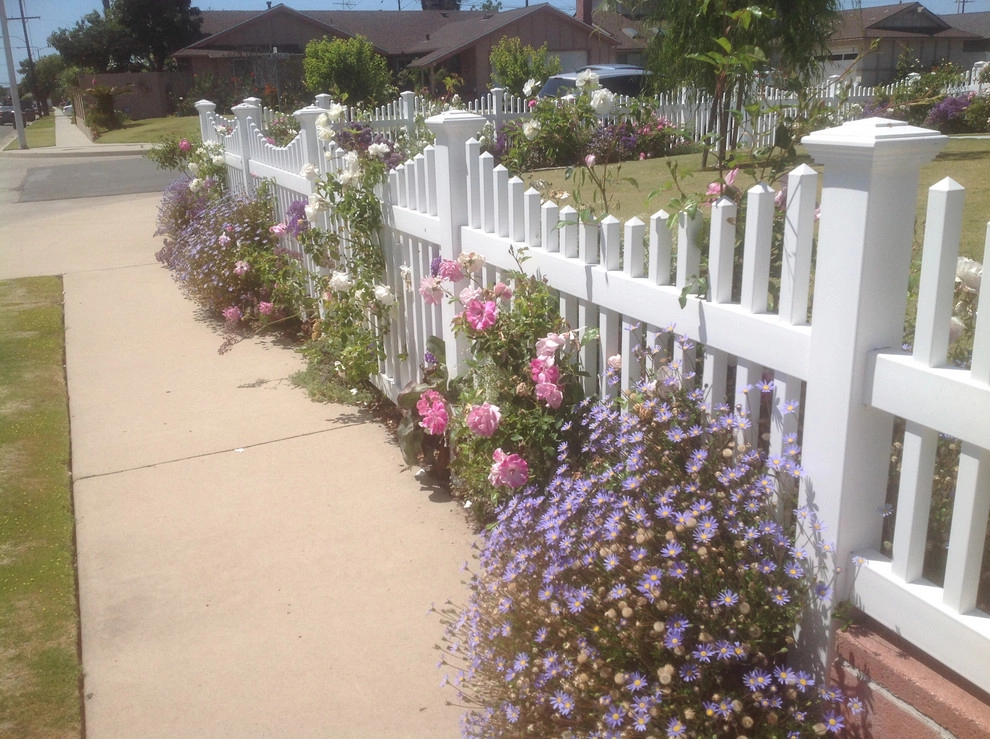 Big Country Cottage by Alford's English Gardens Inc - Photo 3
