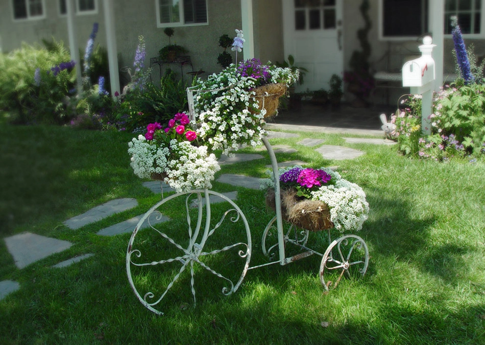 Container Gardens Galore by Alford's English Gardens Inc - Photo 6