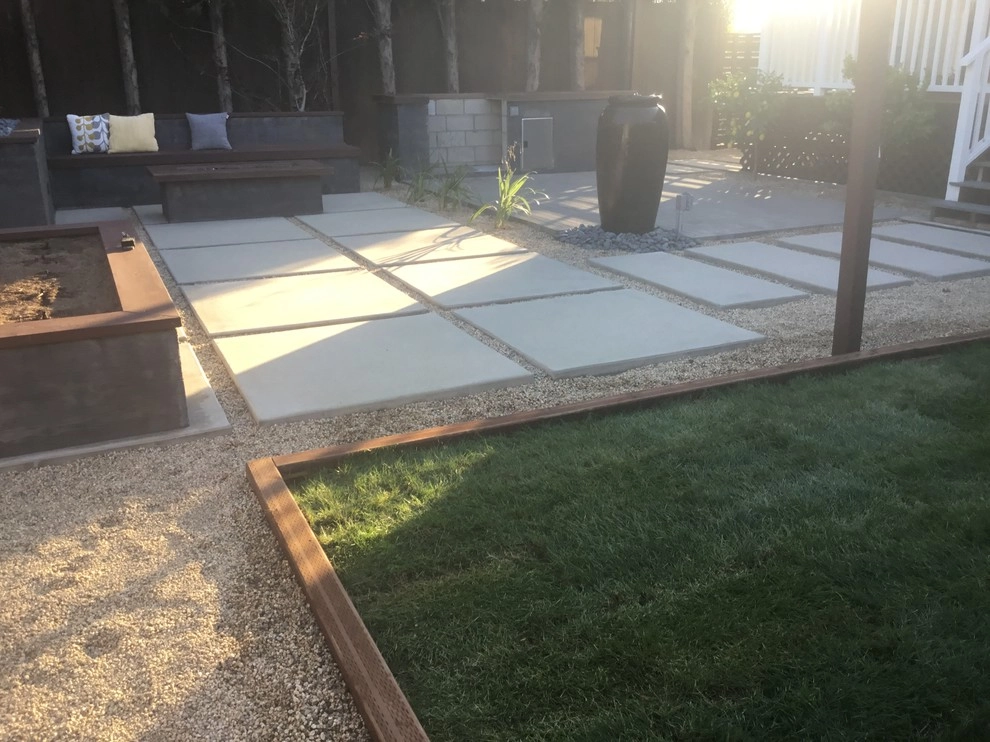 Modern Garden by Alford's English Gardens Inc - Photo 6
