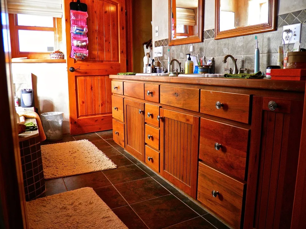 H & H Straw Bale House by The Salamander Company LLC. - Photo 10