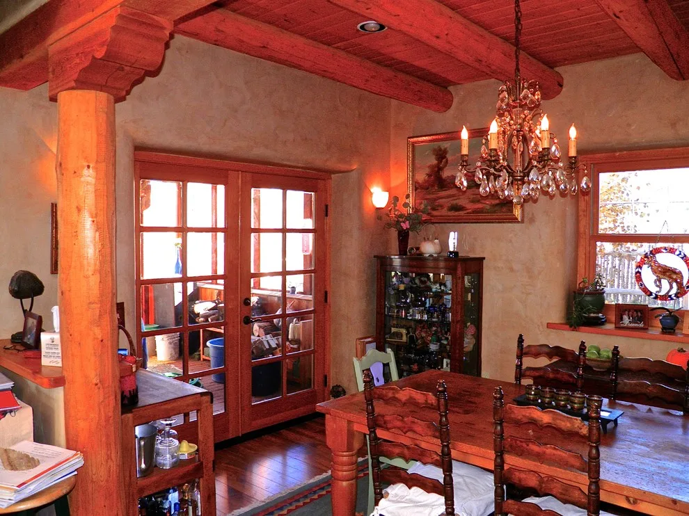 H & H Straw Bale House by The Salamander Company LLC. - Photo 20