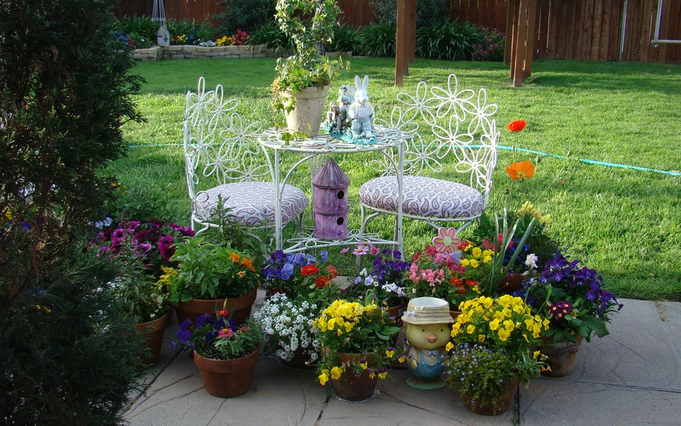 Container Gardens Galore by Alford's English Gardens Inc - Photo 8