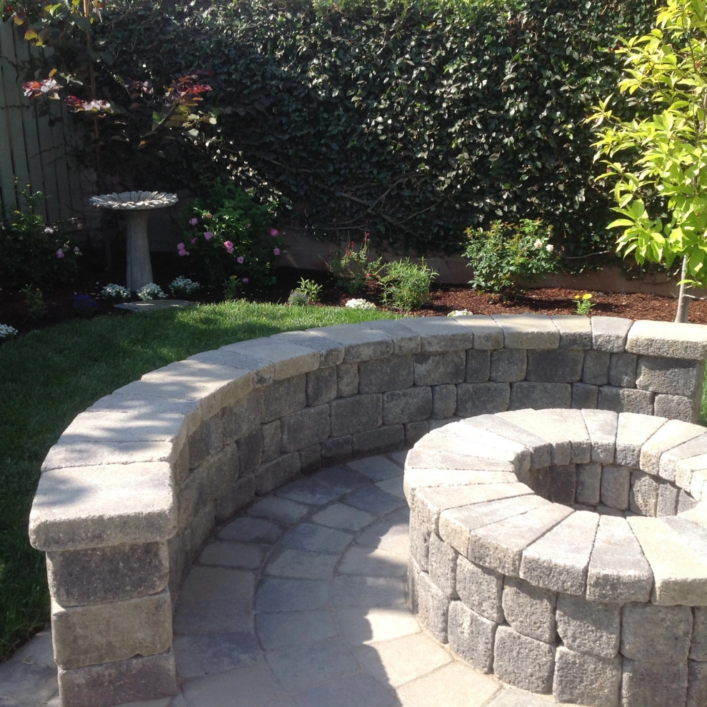 Family Backyard by Alford's English Gardens Inc - Photo 2