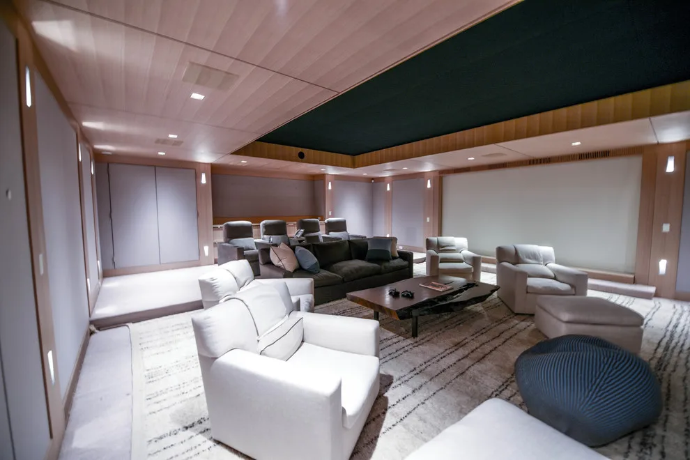 Custom Home in the Hamptons by Hobbs INC - Photo 5