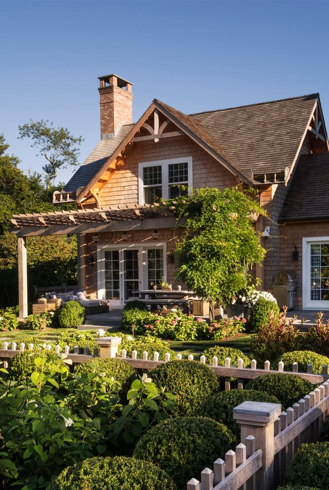 Hamptons Retreat by Hobbs INC - Photo 2