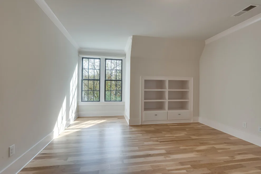 Hardwood Solutions by Gregg Homebuilding Company - Photo 12