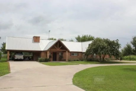 Harlingen, Texas Home Design and Construction by Tartan Construction - Photo 6