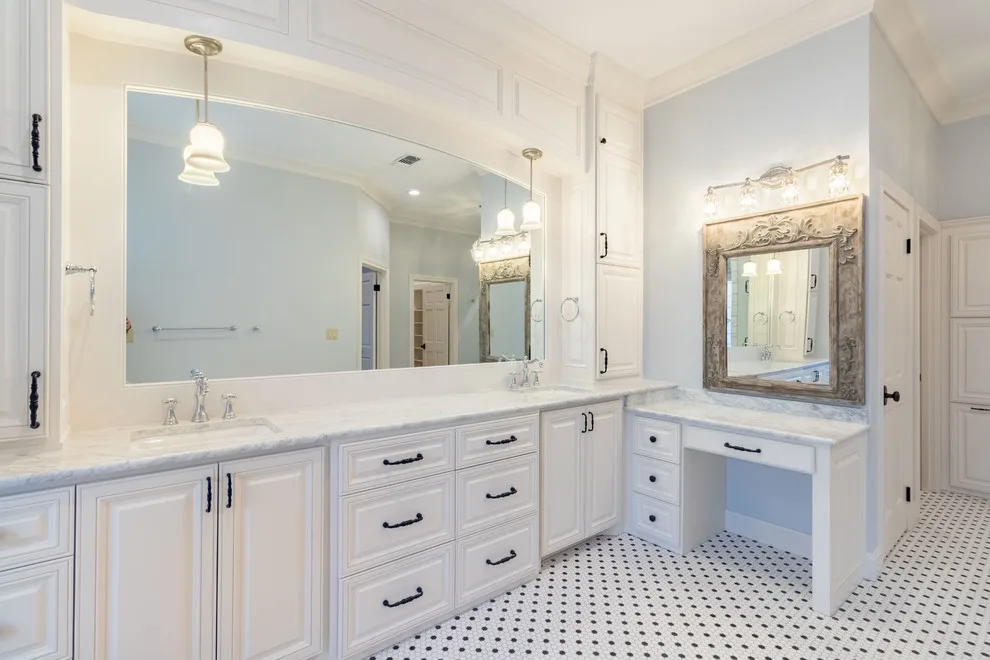 Hayden Primary Bathroom by Bobby Murray Homes LLC - Photo 4