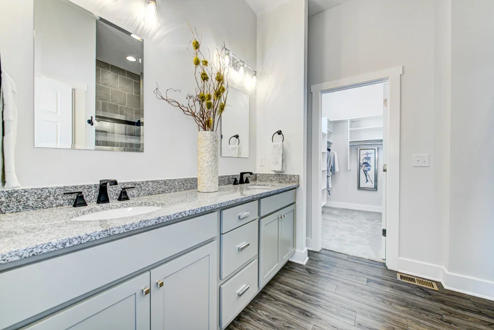 Hillview Design - Modern Craftsman by Old Town Design Group - Photo 7
