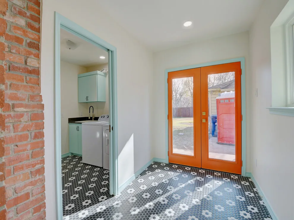 Garland, TX Home Expansion by Chellyanna - Custom Homes, Additions, Renovations - Photo 7