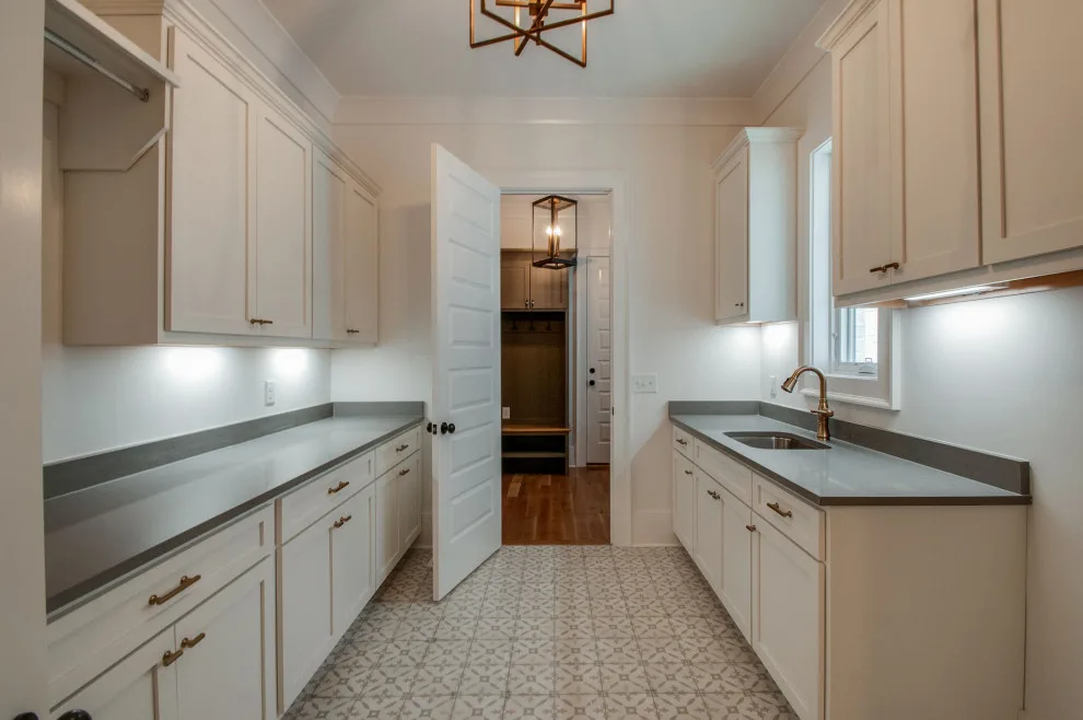 Avenue of the Hood by Gregg Homebuilding Company - Photo 12