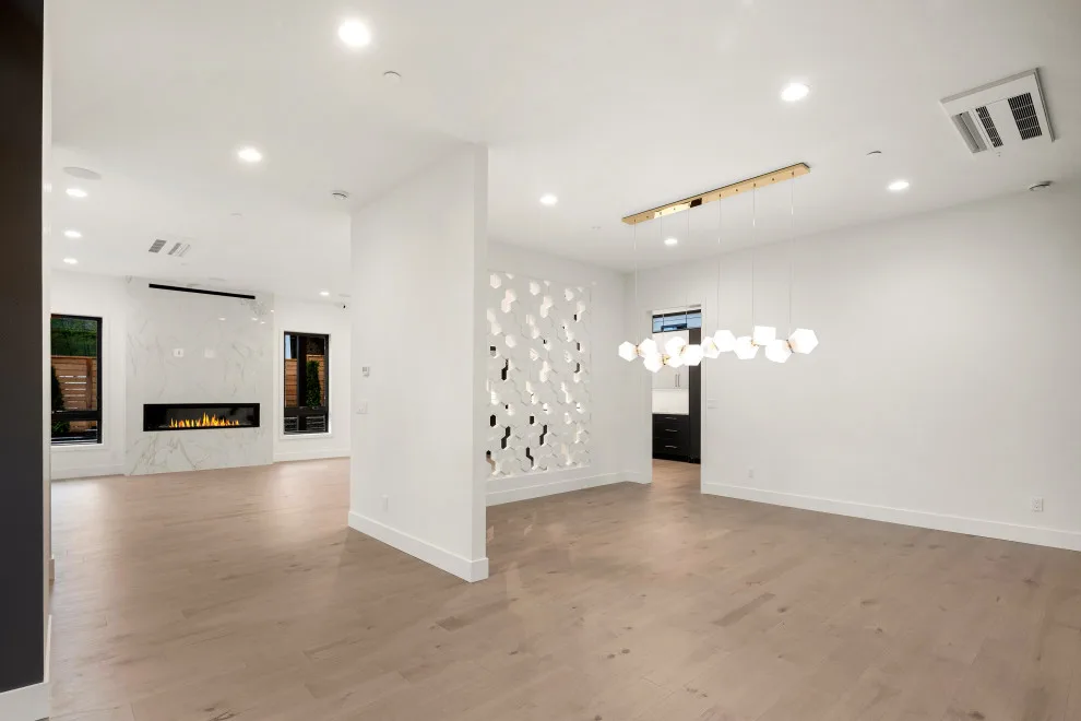 RD Homes - Photo 4