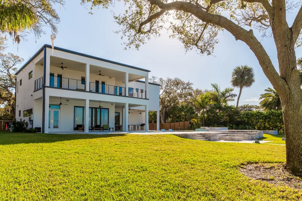 Contemporary Custom Home in Indian Harbour Beach by LifeStyle Homes, Inc. - Photo 7