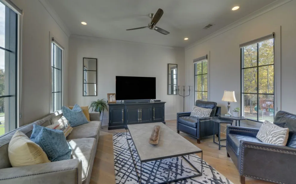 Interior Design by Southernwood Homes - Photo 40
