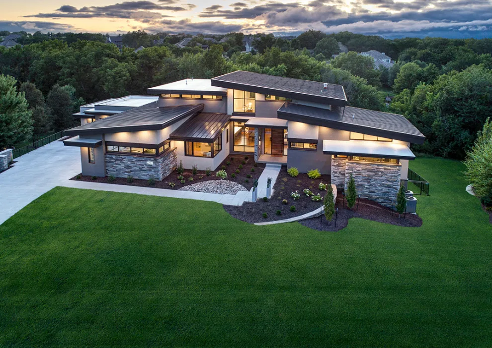 Falcon Ridge Modern Bespoke Residence by Homoly Design + Build - Photo 4