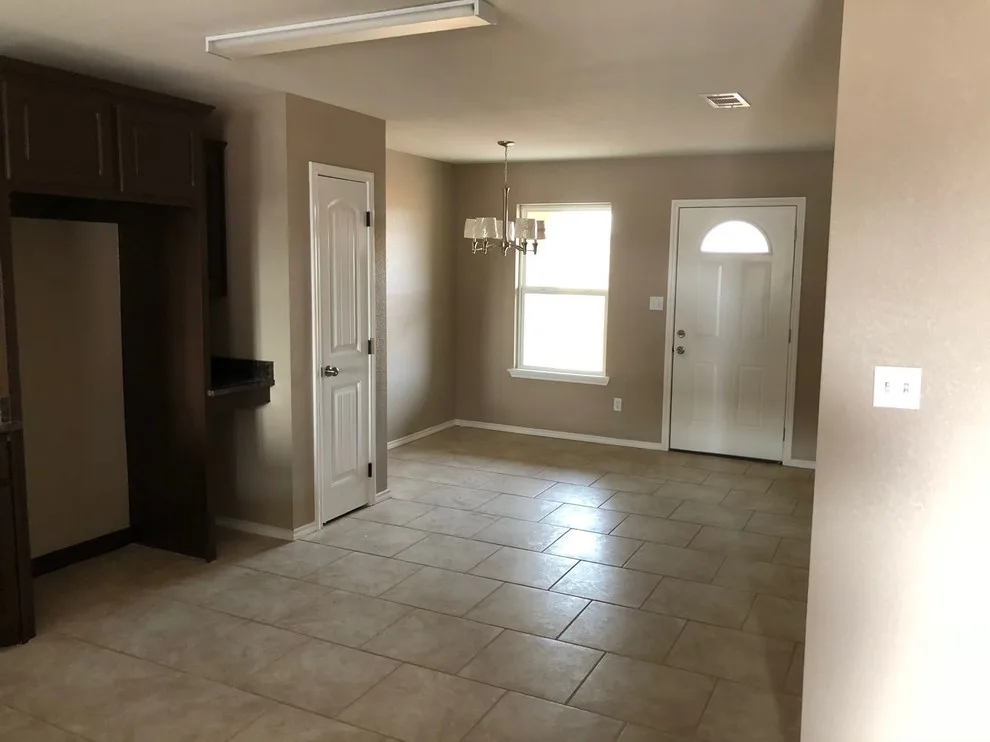 Jefferson Avenue New Development by Lynx Homes - Photo 4