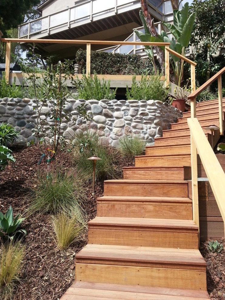 La Jolla Canyon Project by Allen Landscape Inc. - Photo 10