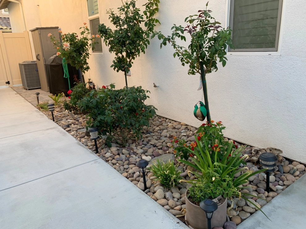 Bonilla Residence by Allstate Landscape & Southwest Greens - Photo 2