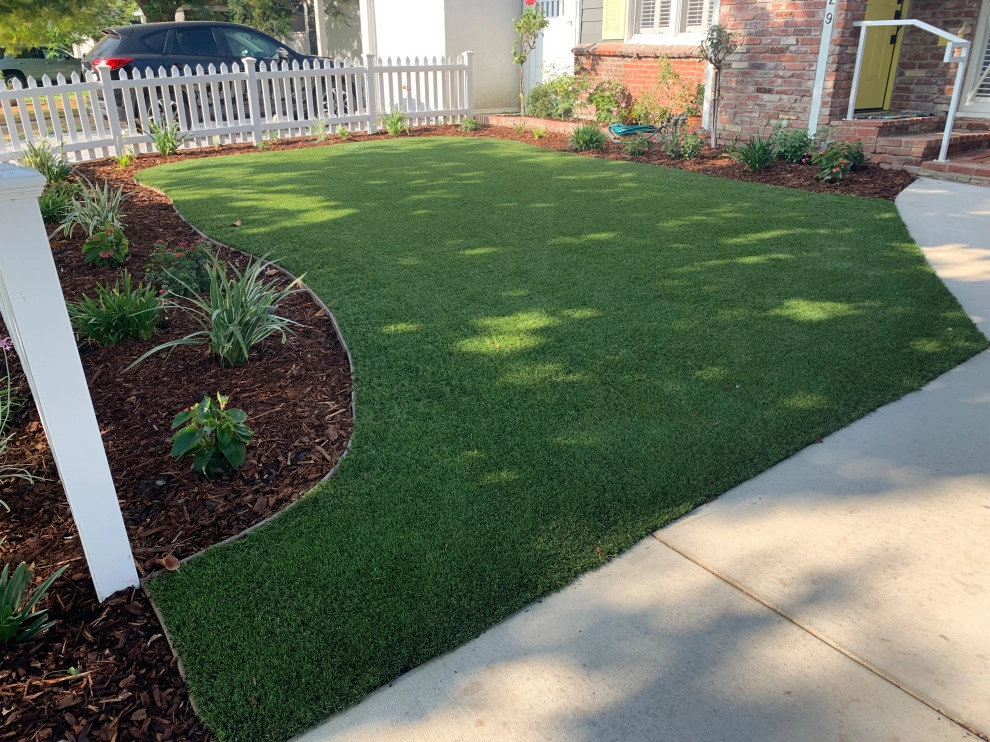 Burbank Residence - Front Yard Turf by Allstate Landscape & Southwest Greens - Photo 2