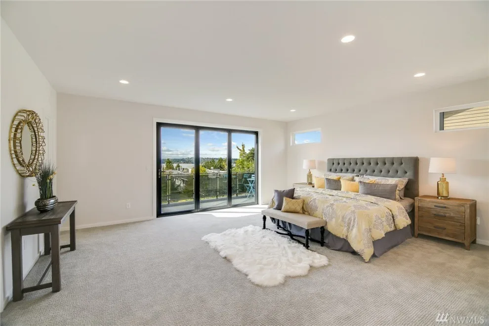 Kirkland Contemporary Residence by Seattle Custom Contractors - Photo 10