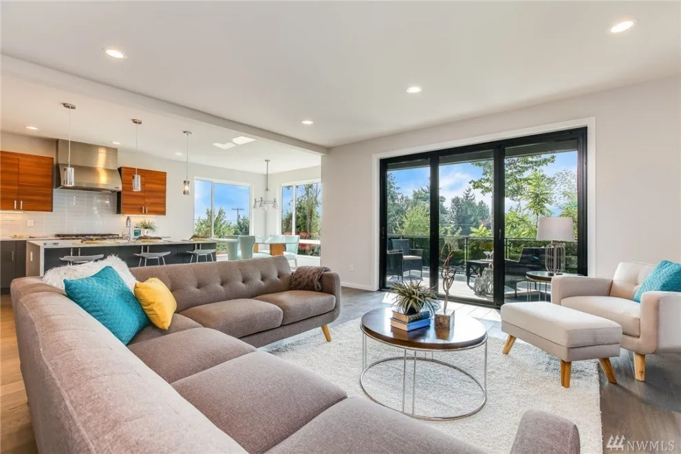 Kirkland Contemporary Residence by Seattle Custom Contractors - Photo 14