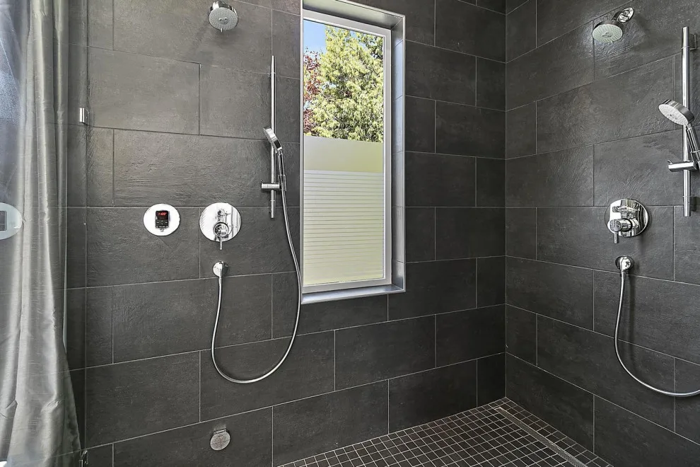 Kirkland Contemporary Renovation by Seattle Custom Contractors - Photo 17