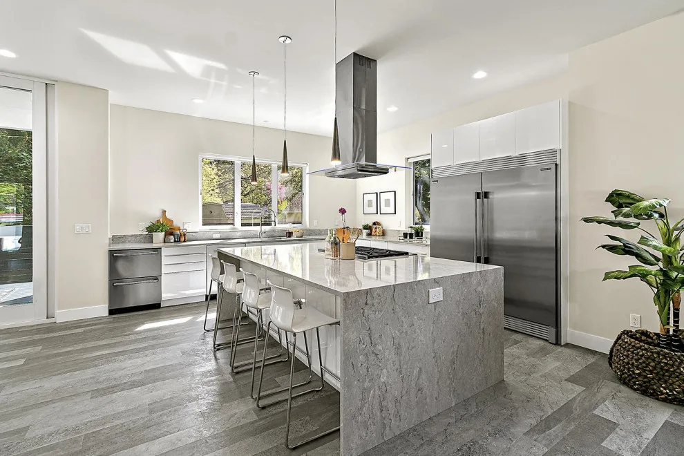 Kirkland Contemporary Renovation by Seattle Custom Contractors - Photo 7