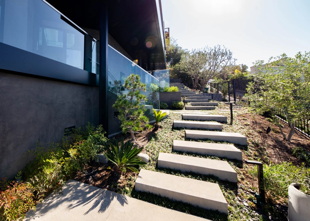 Laguna Beach by Altera Landscape - Photo 8