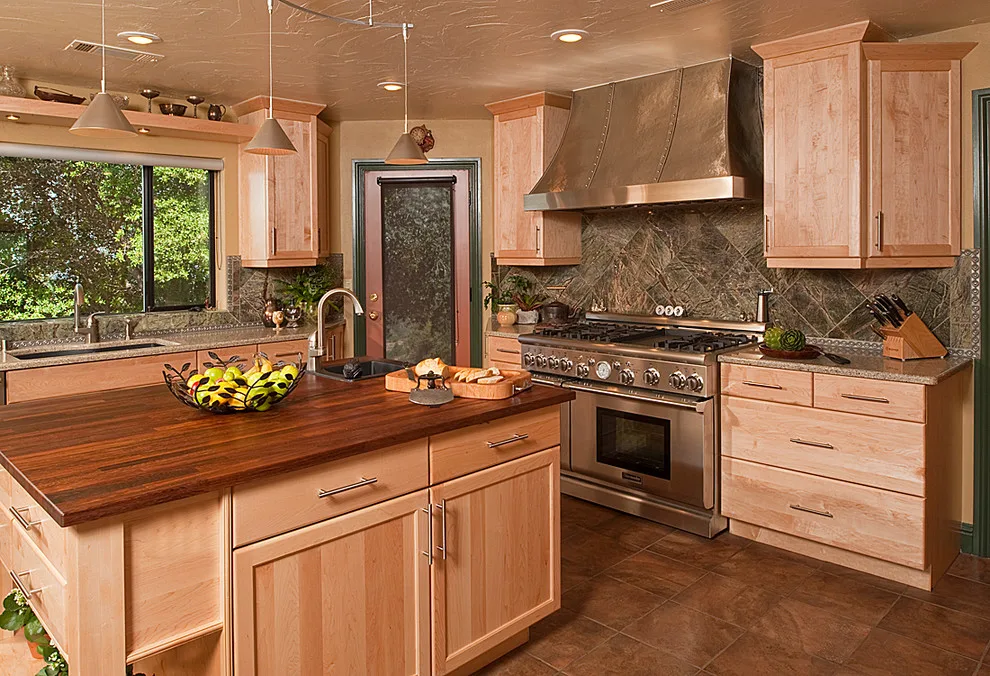 FORM AND STYLE by Custom Design Construction & Interiors Inc. - Photo 4