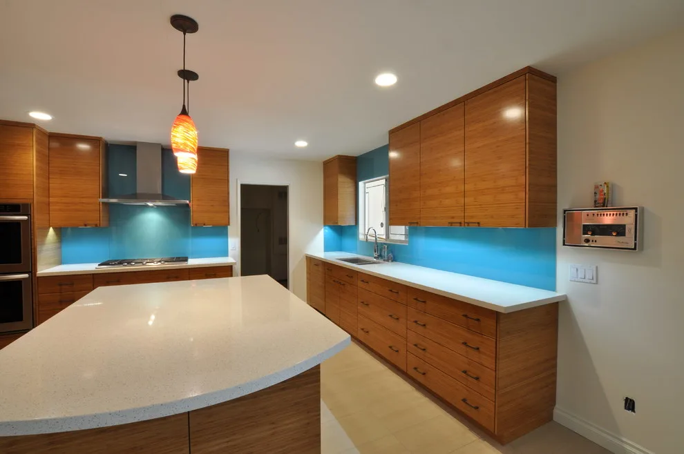 Flores Home by Legacy Millworks, Inc. - Photo 9