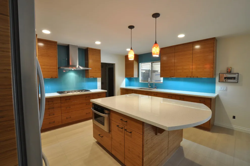 Flores Home by Legacy Millworks, Inc. - Photo 20